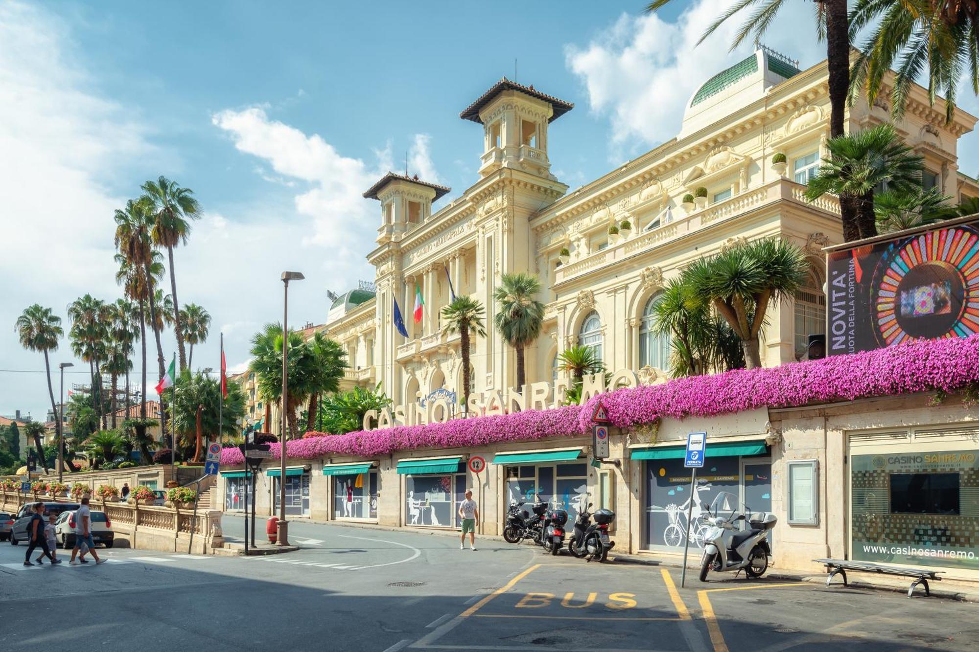 Caratteristico Appartamento In Centro - Happy Rentals Sanremo Exterior photo
